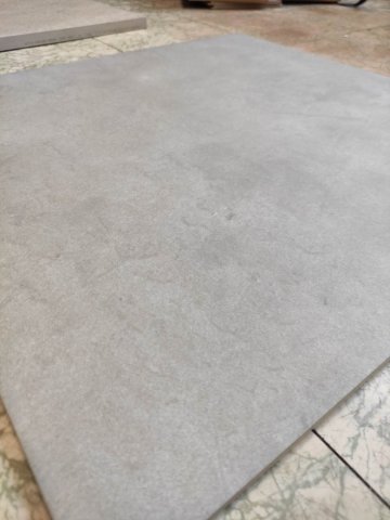 CARRELAGE INTERIEUR 60x60 gris argent à 27.60€ TTC m² à Roanne 42 Loire