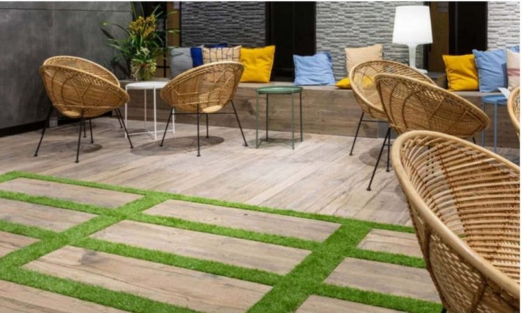 DESTOCKAGE MASSIF DE CARRELAGES TERRASSE 2CM SUR PLOTS OU A COLLER A ROANNE